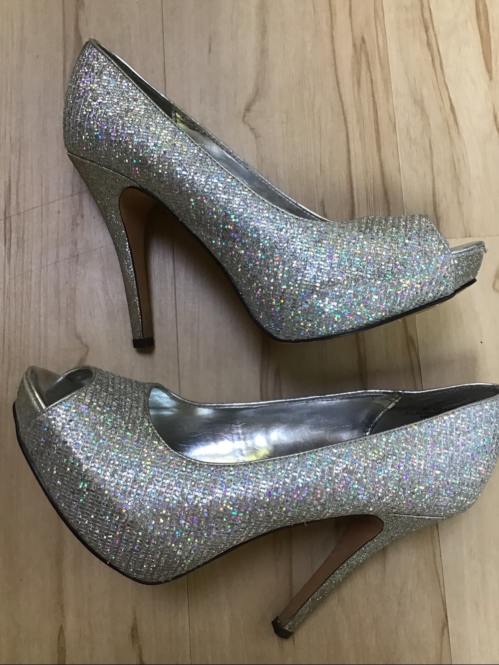 Worthington Silver Iridescent Glitter Peep-Toe High Heel Shoes Wedding 9M